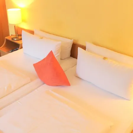 Hotell Designhotel Am Stadtgarten 4*